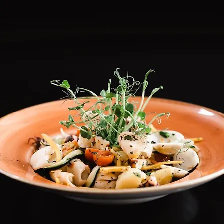 Preseren Guest house 4*