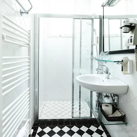 Pensionat Preseren 4*