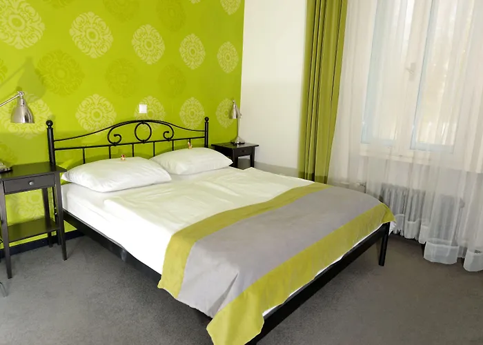 ペンツィオン プレシェレン ブレッド