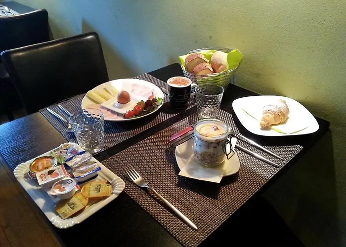 ゲストハウス ペンツィオン プレシェレン ブレッド