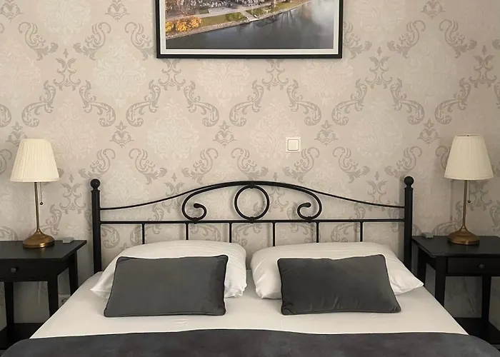 ゲストハウス ペンツィオン プレシェレン ブレッド